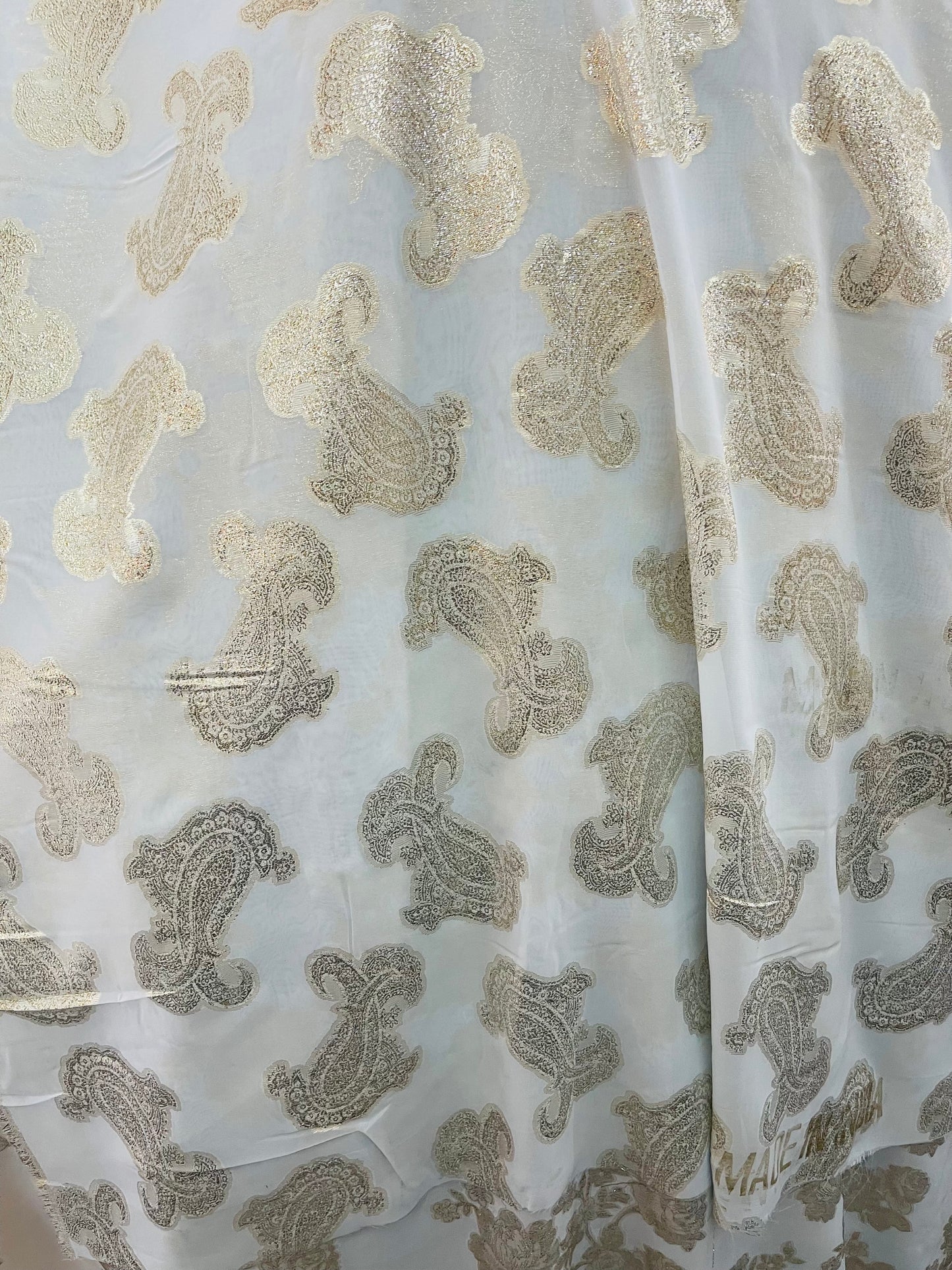 Metallic chiffon silky feel great for dress caftan skirt shirt and much more
