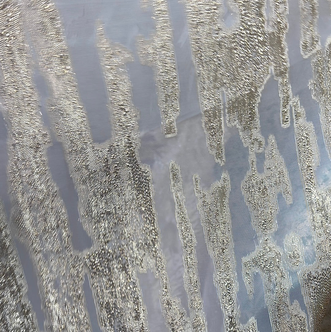 Metallic chiffon silky feel great for dress caftan skirt shirt and much more