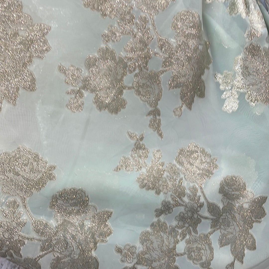 Metallic chiffon silky feel great for dress caftan skirt shirt and much more