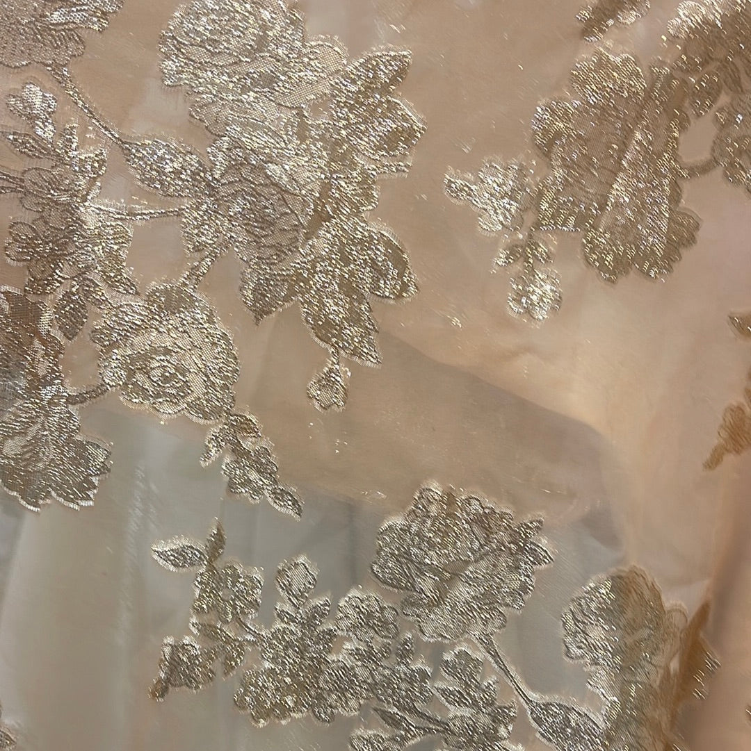 Metallic chiffon silky feel great for dress caftan skirt shirt and much more