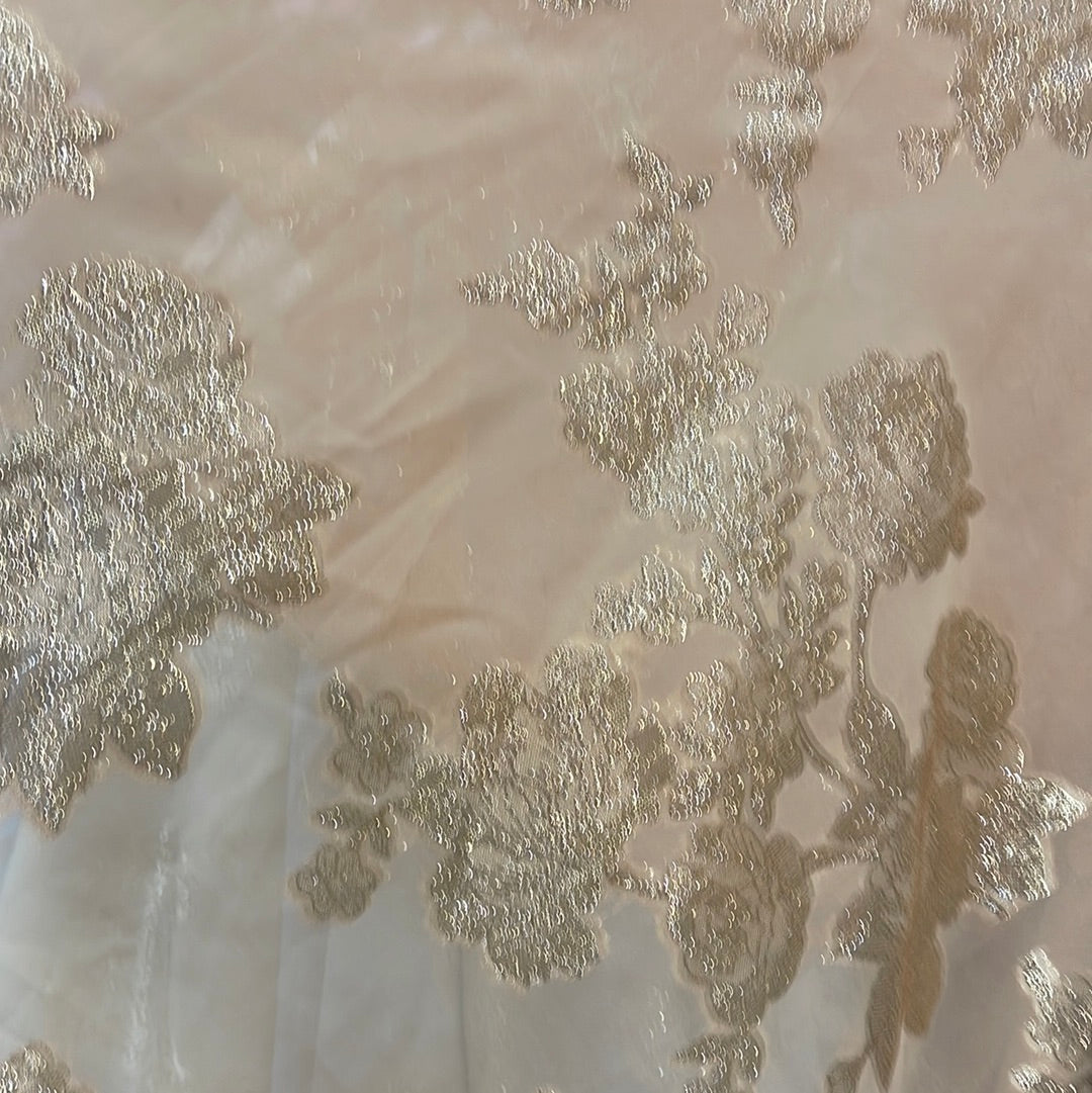 Metallic chiffon silky feel great for dress caftan skirt shirt and much more