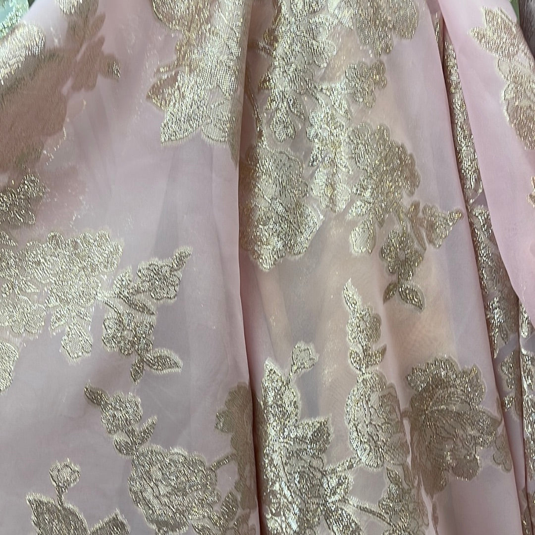Metallic chiffon silky feel great for dress caftan skirt shirt and much more