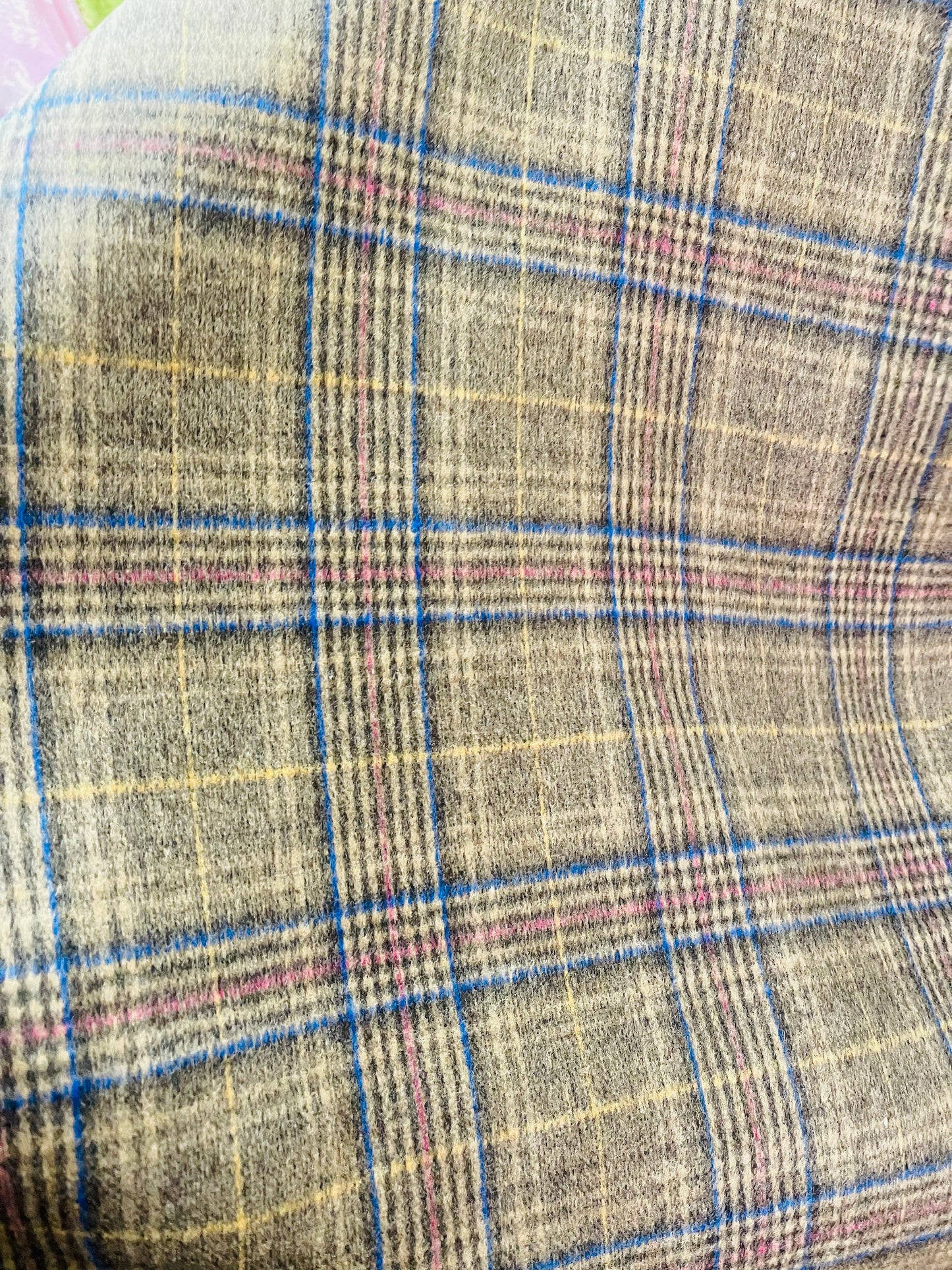 Harries tweed wool cashmere dabble face great for jacket and much more use made in Scotland