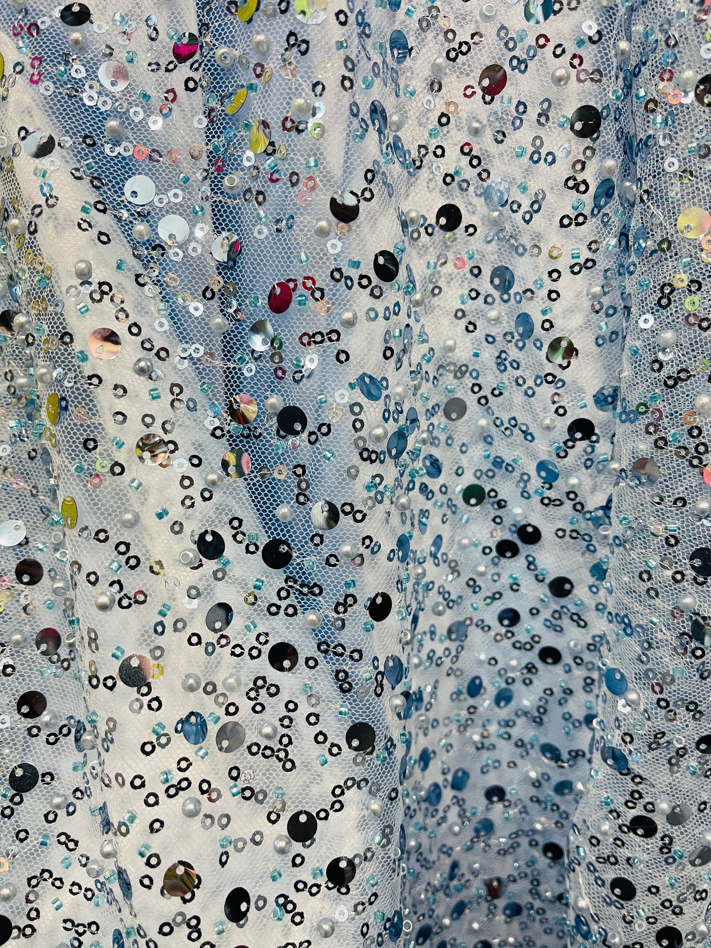 Babe blue beaded pores sequins lace made in France