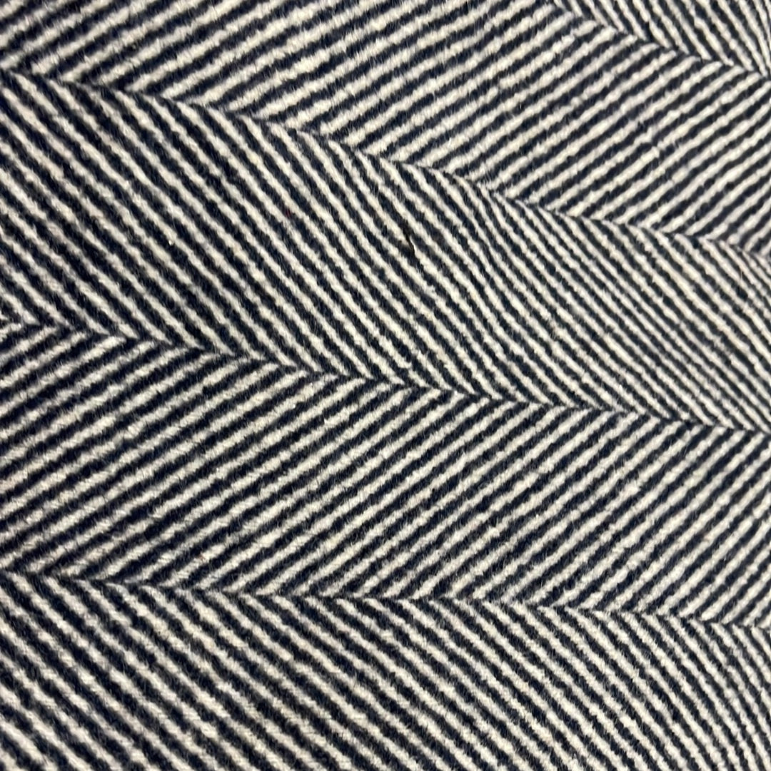 Designer chunky herringbone style Super soft 100% cashmere design by Salvatore Ferragamo