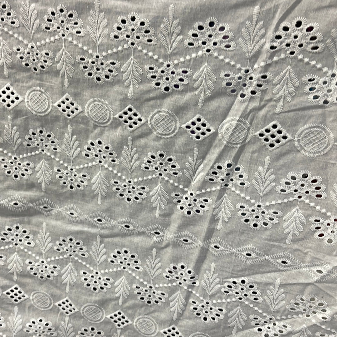 Designer 100%cotton eyelets made in Italy