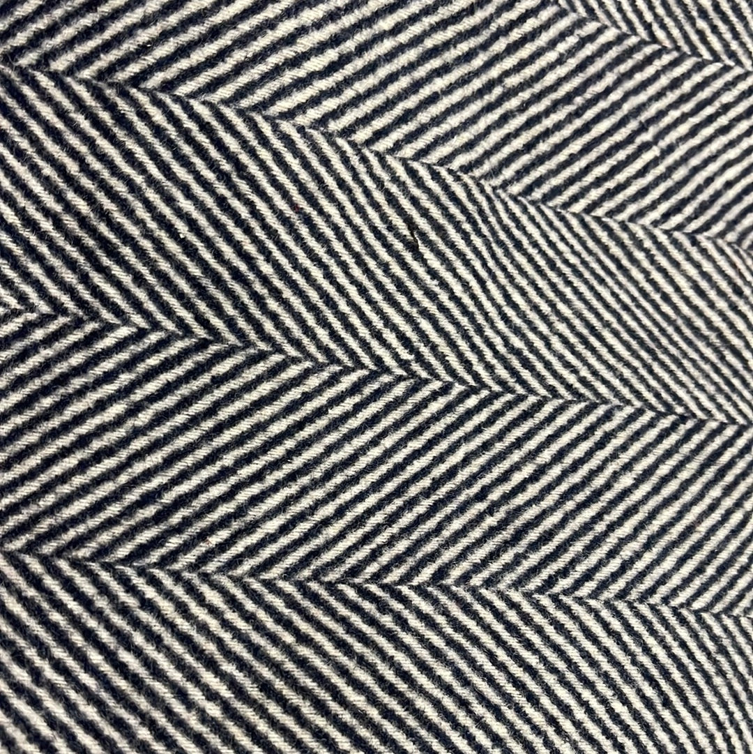 Designer chunky herringbone style Super soft 100% cashmere design by Salvatore Ferragamo