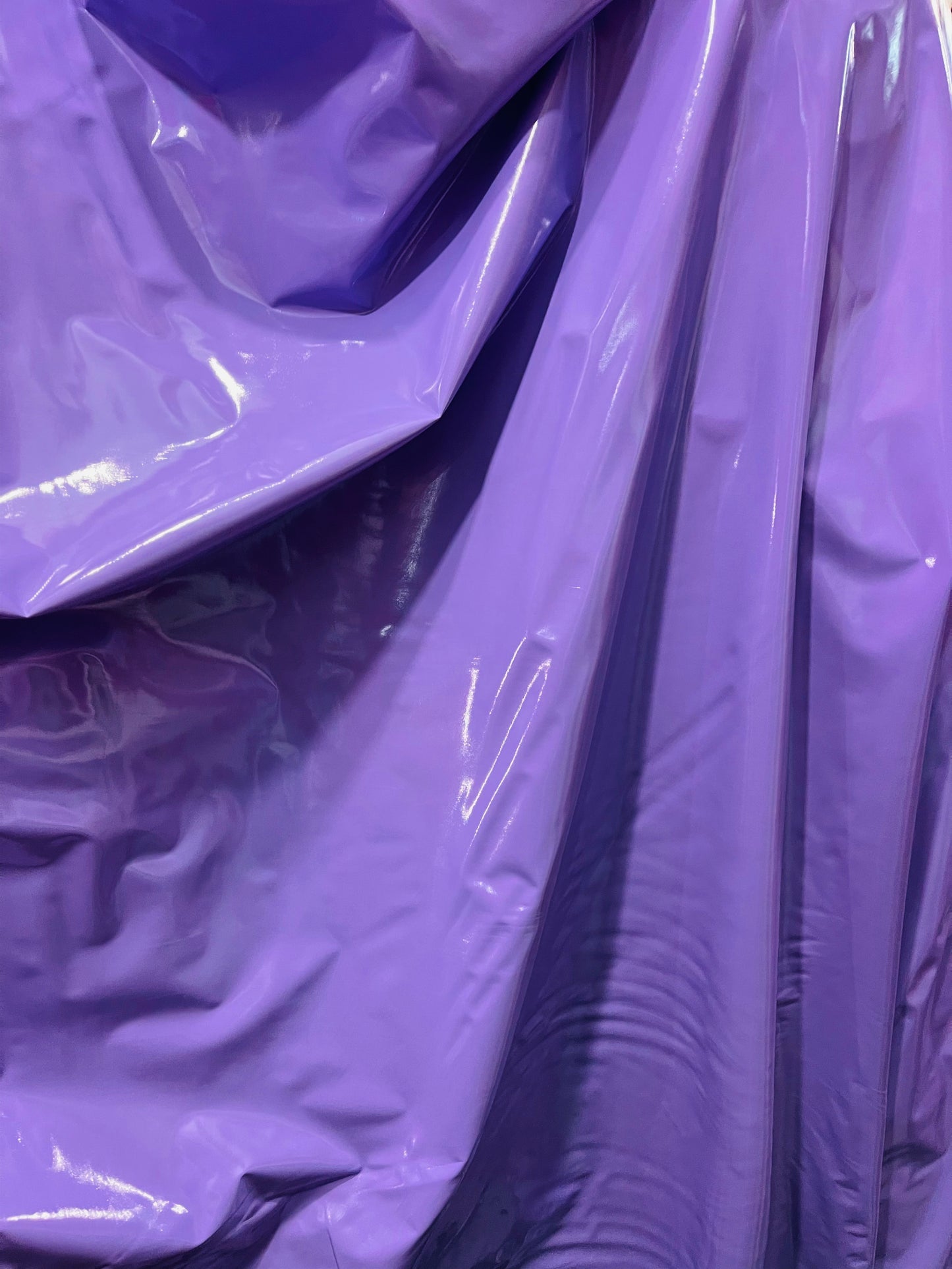Lilac shinny 4way stretch vinyl made in Italy