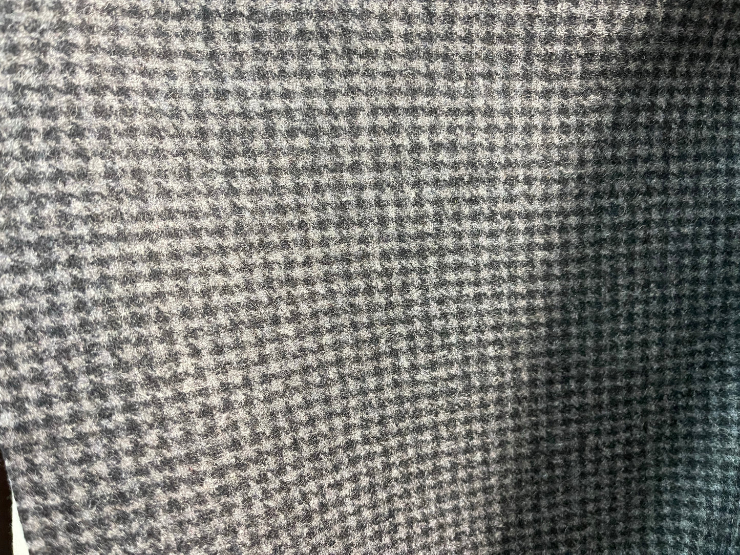 Designer Super soft 100% cashmere design by Hermes