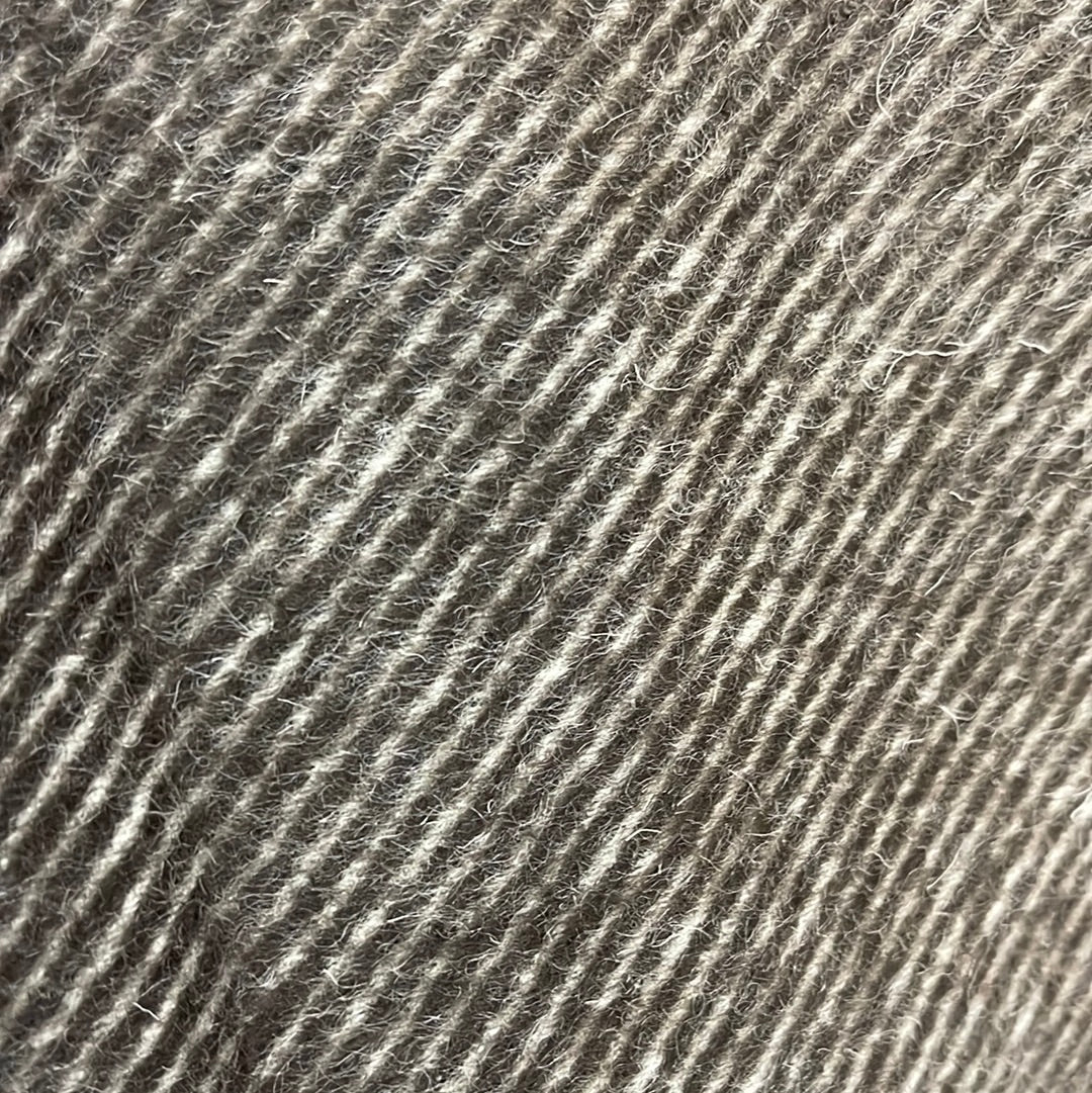 Designer Super soft 100% cashmere design by Salvatore Ferragamo