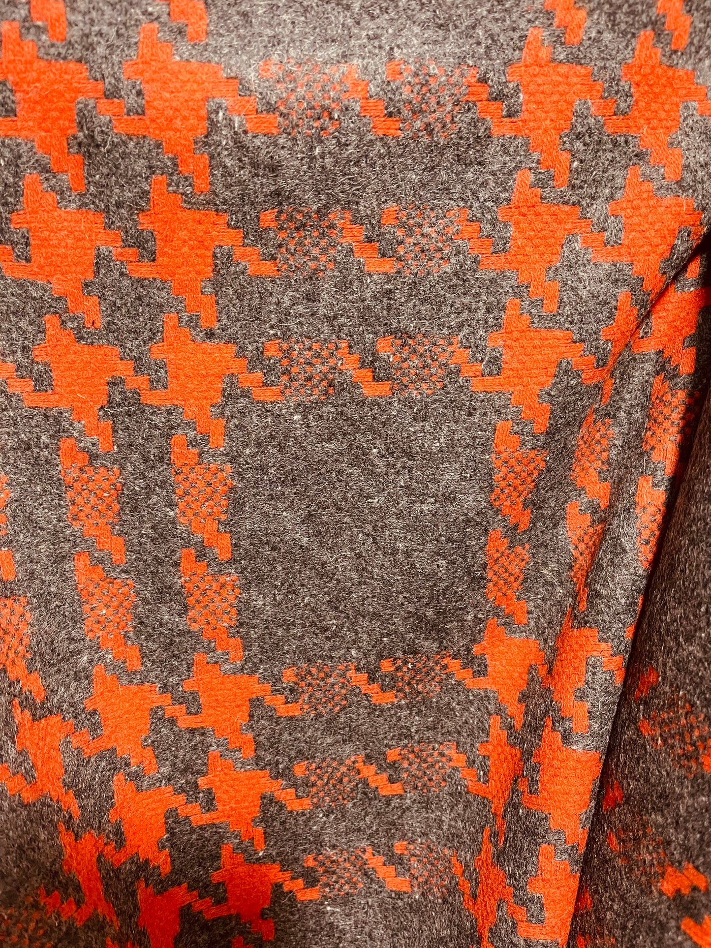 Designer Super soft 100% cashmere design by Hermes