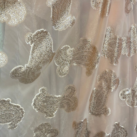 Metallic chiffon silky feel great for dress caftan skirt shirt and much more