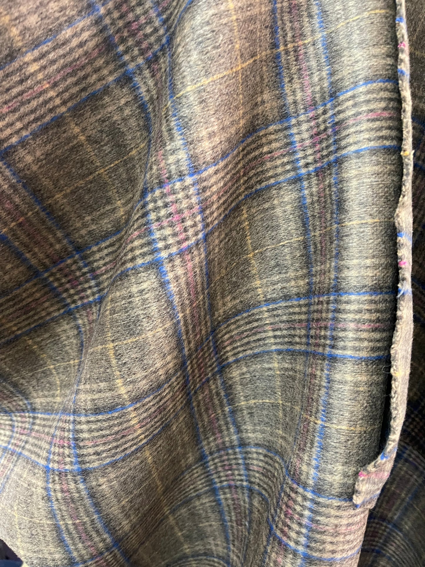 Harries tweed wool cashmere dabble face great for jacket and much more use made in Scotland