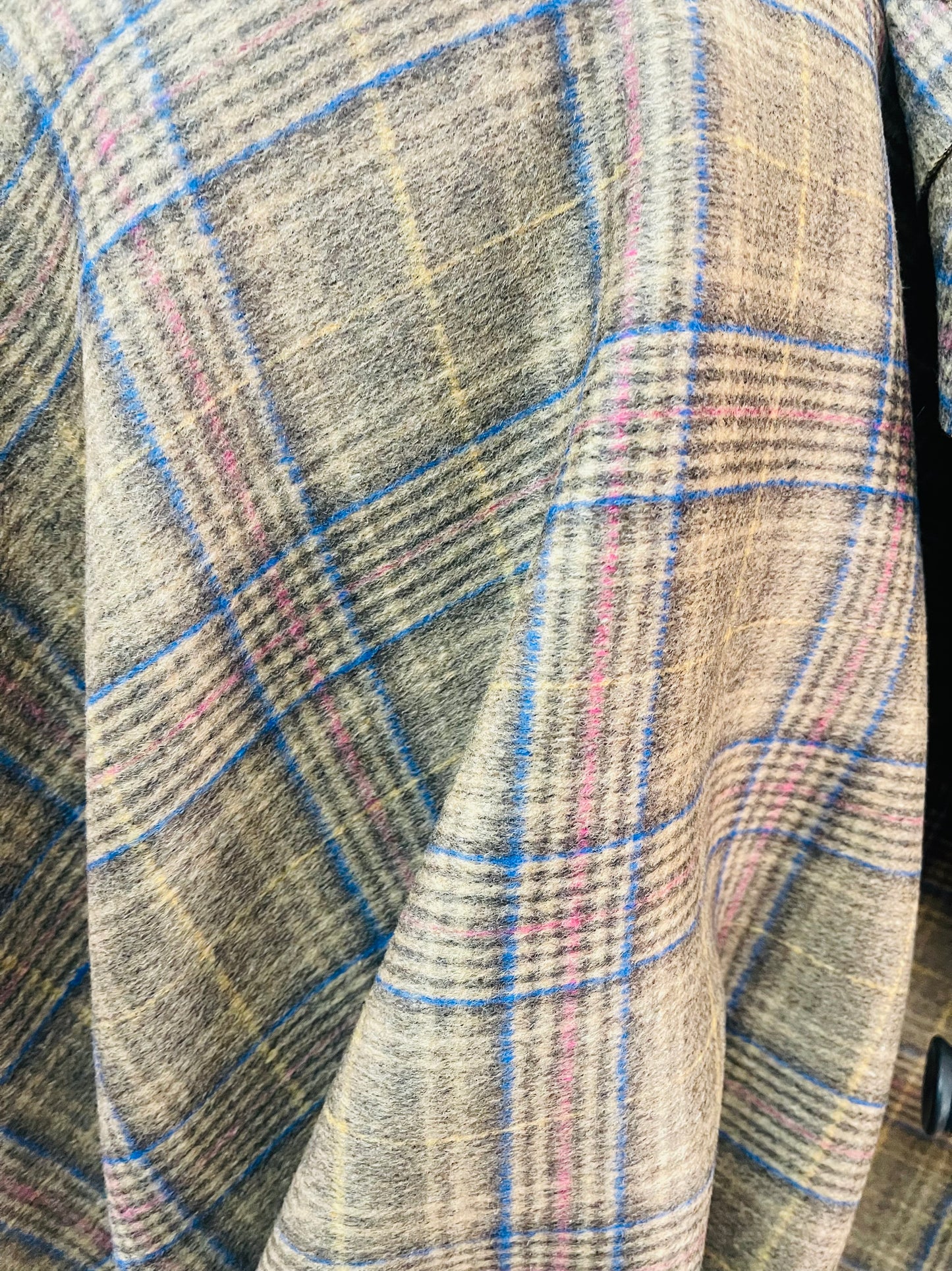 Harries tweed wool cashmere dabble face great for jacket and much more use made in Scotland