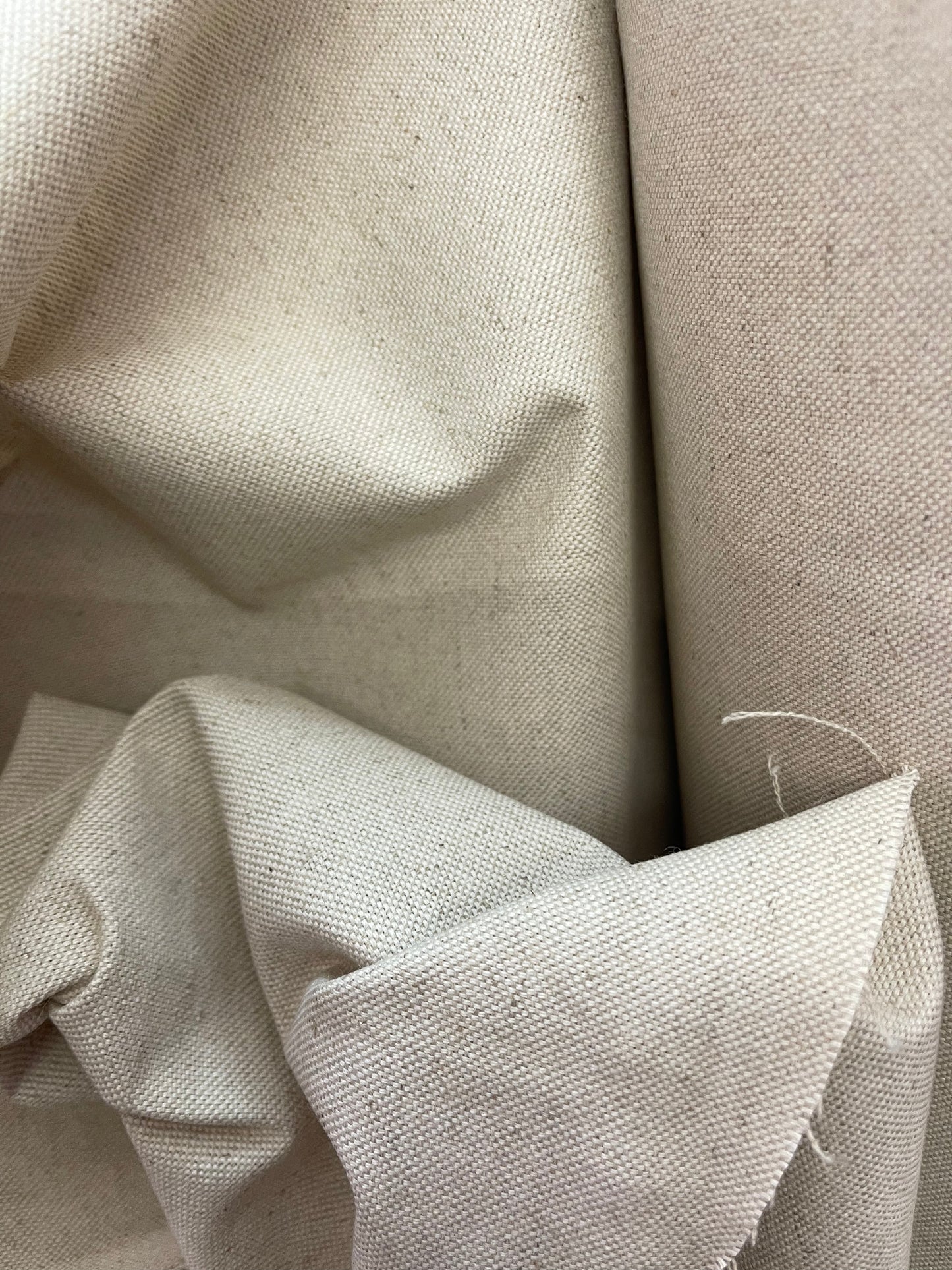 Natural oatmeal linen 10once great for upholstery dress jacket pants skirt pillow cover table cover curtains and much more made in Italy (Copy)