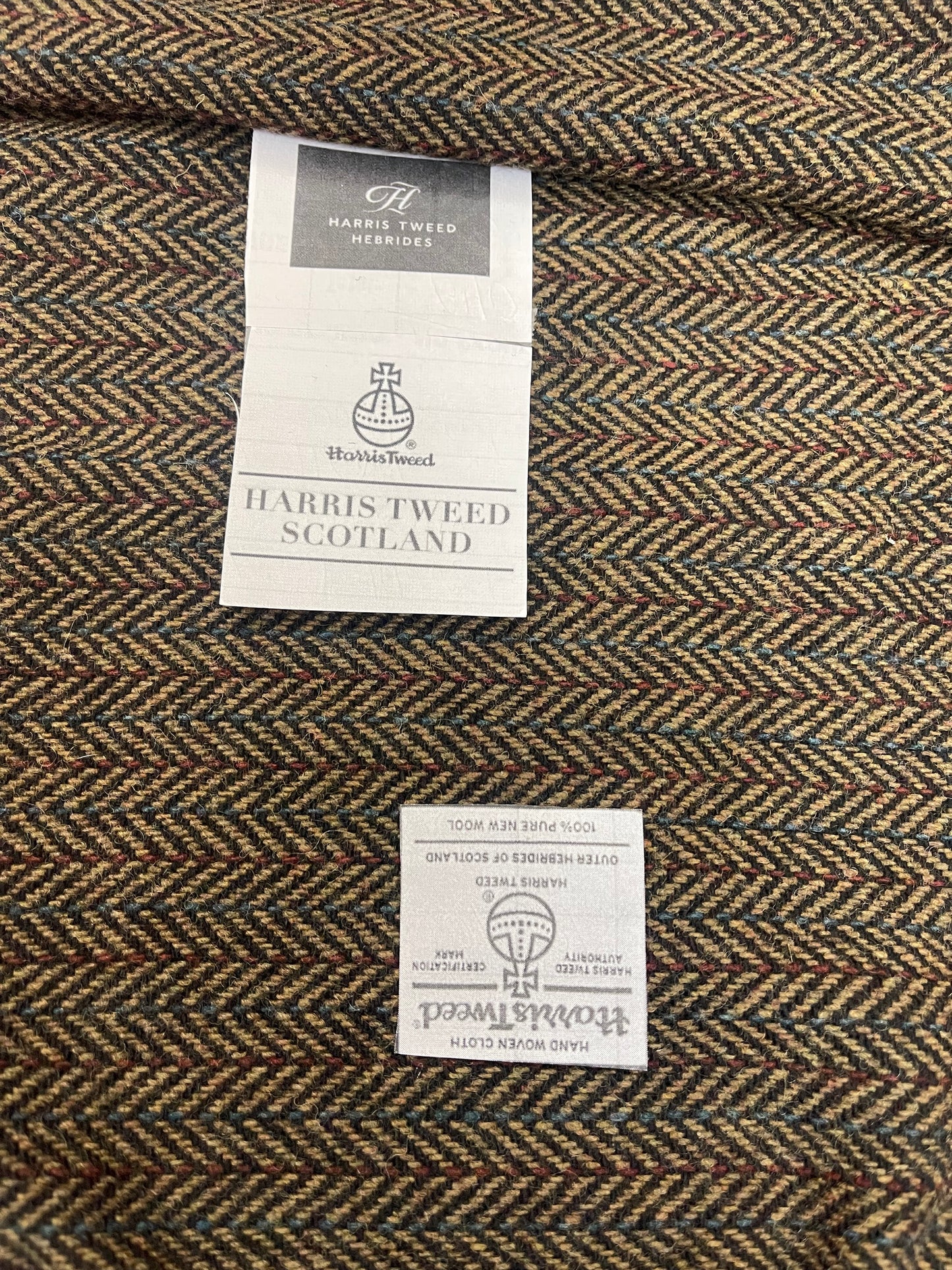 Harries tweed herringbone plaid wool cashmere great for suit dress skirt pants jacket and much more use made in Scotland