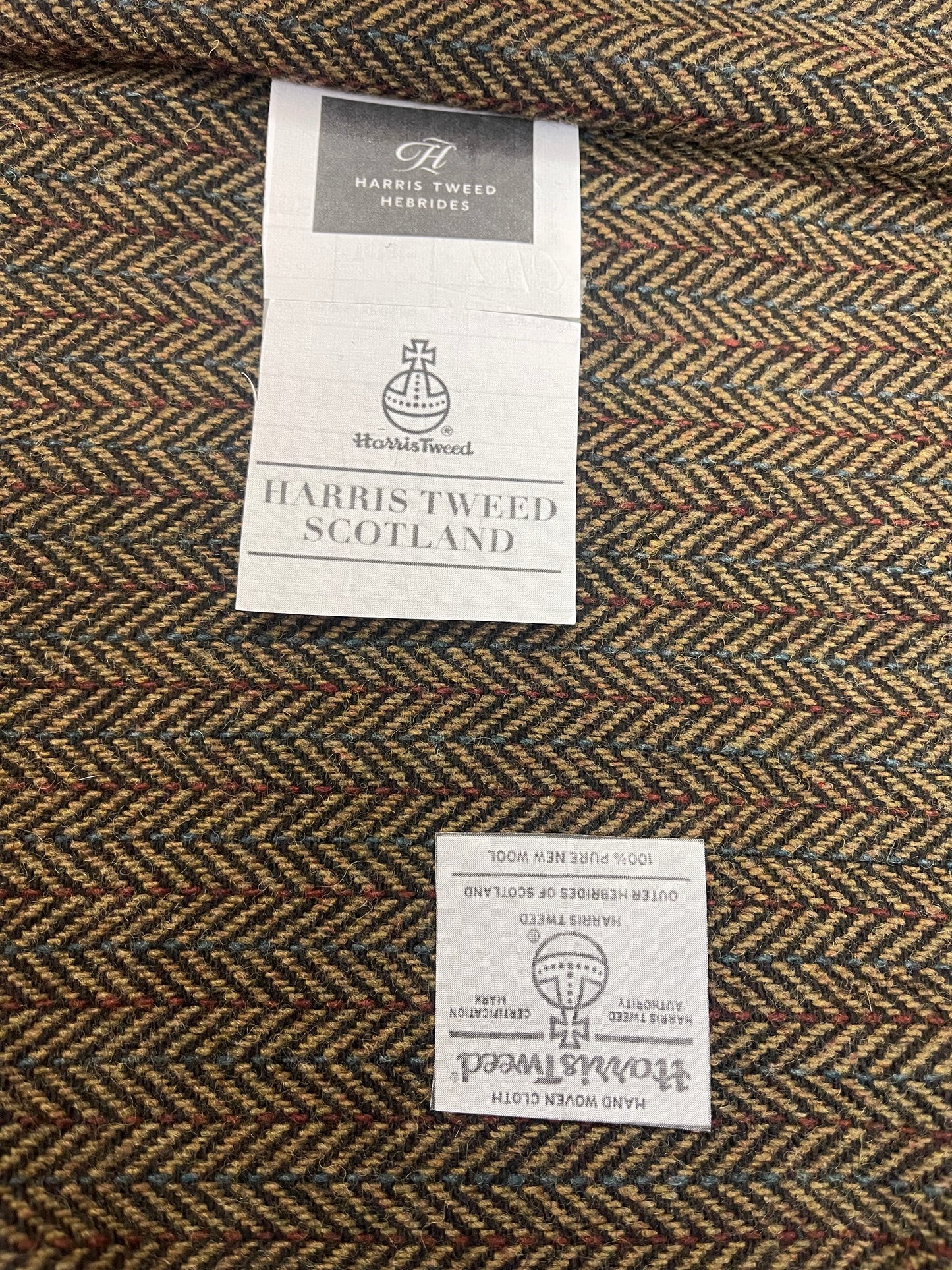 Harries tweed herringbone plaid wool cashmere great for suit dress skirt pants jacket and much more use made in Scotland